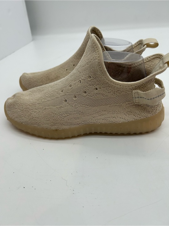 Taxi Shoes - Taxi Mesh slip On Sneakers Size 9